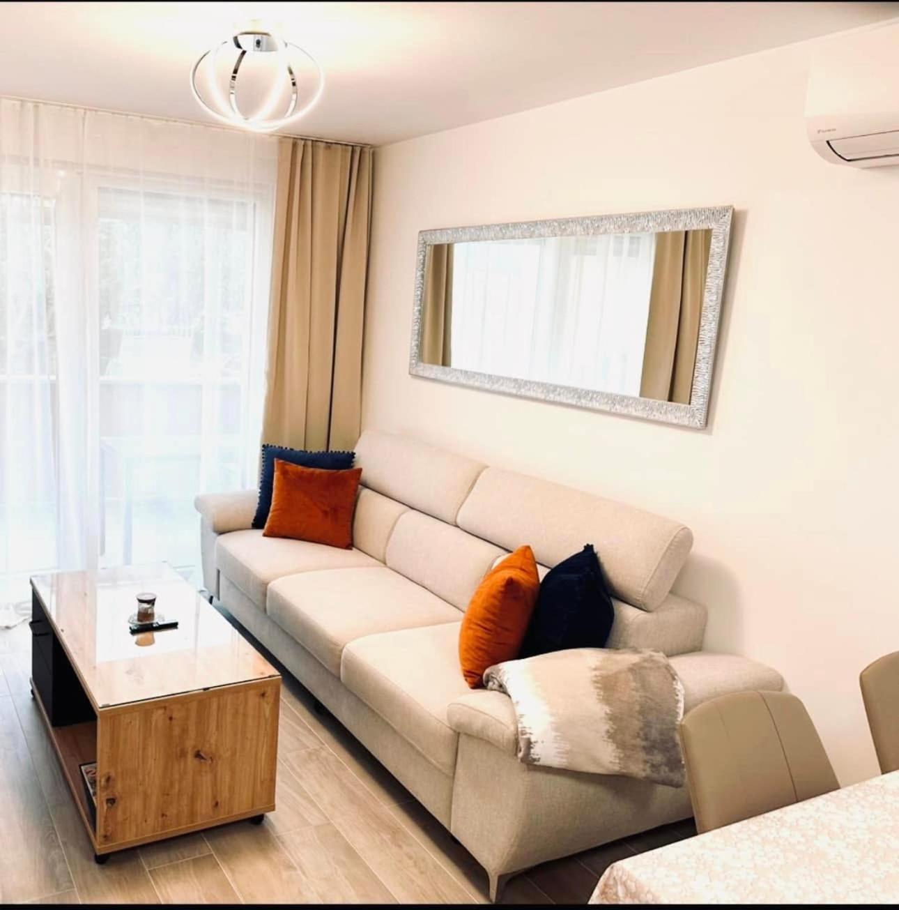 Apartmani Marco,Lukas,Patrick,David,Blizu Centra I Mora Sa Free Privatnim Parkingom プーラ エクステリア 写真